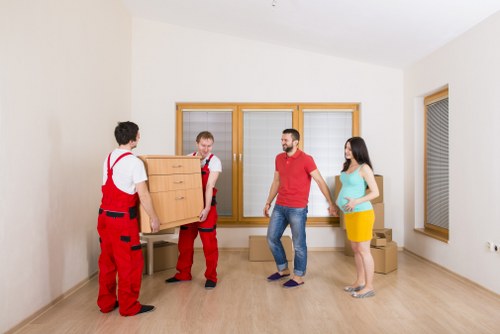 Local moving support for homes and businesses in Highbury